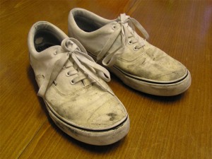 how to clean dirty white vans